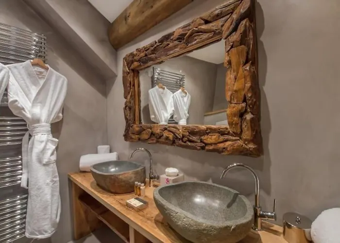 Manggis, 1650 * Courchevel